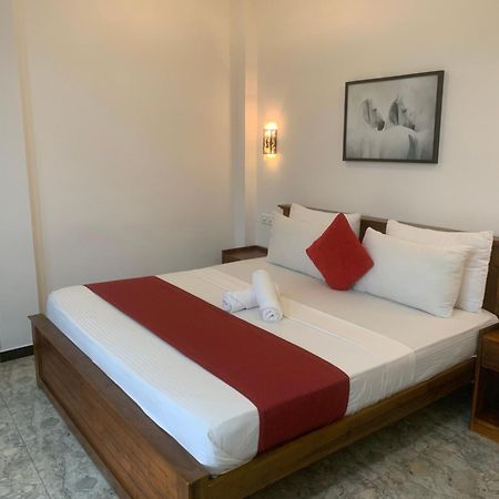 קנדי Jenushi Homestay מראה חיצוני תמונה