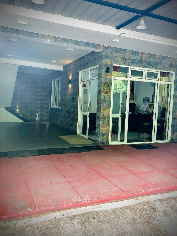 קנדי Jenushi Homestay מראה חיצוני תמונה