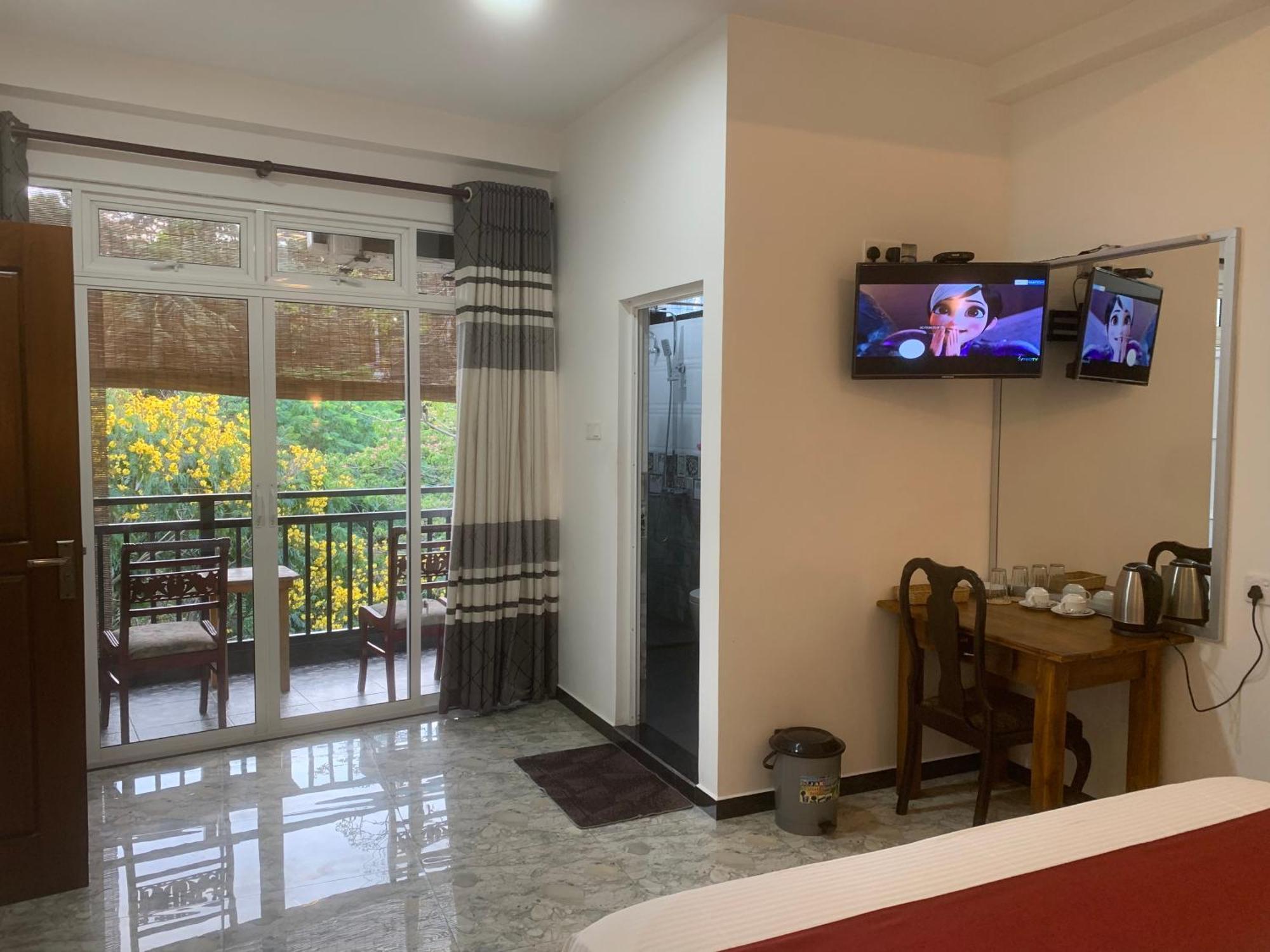 קנדי Jenushi Homestay מראה חיצוני תמונה