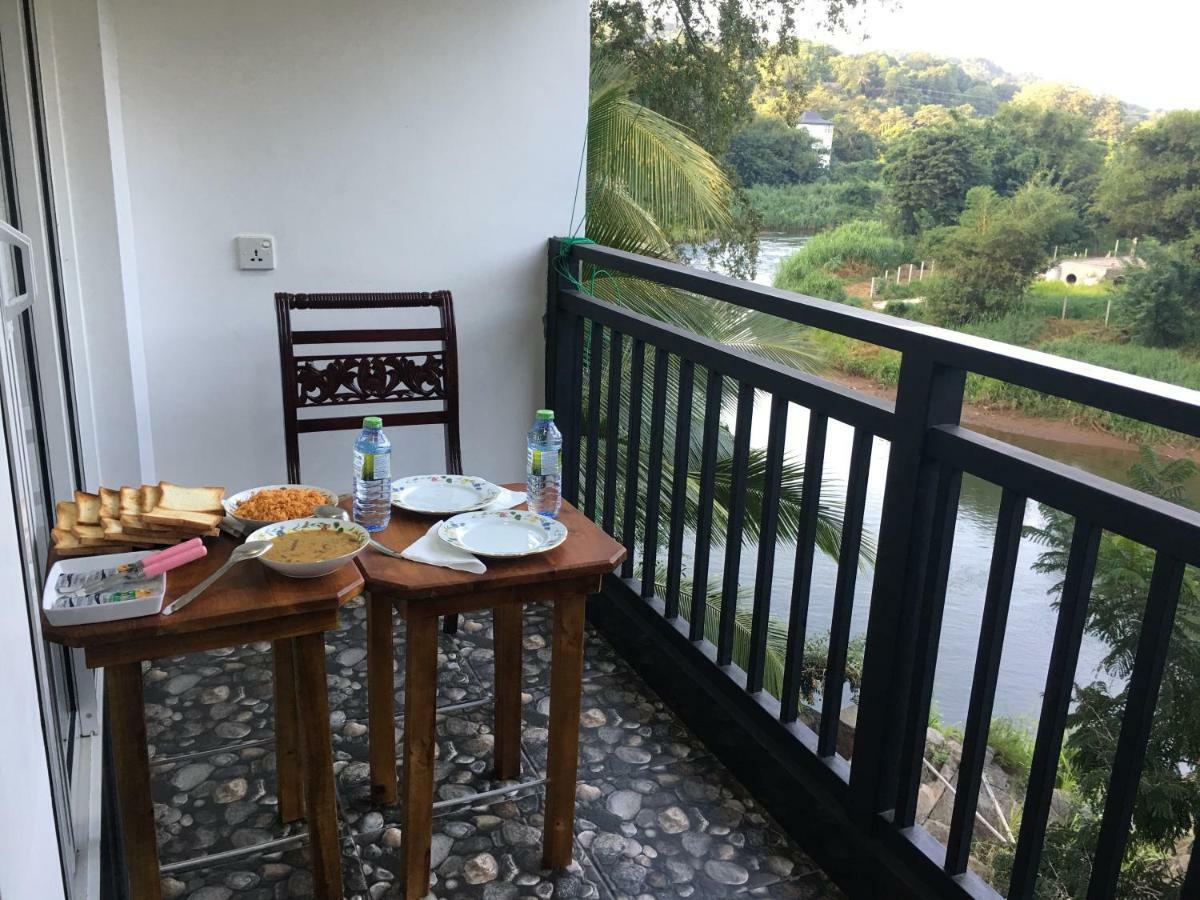 קנדי Jenushi Homestay מראה חיצוני תמונה