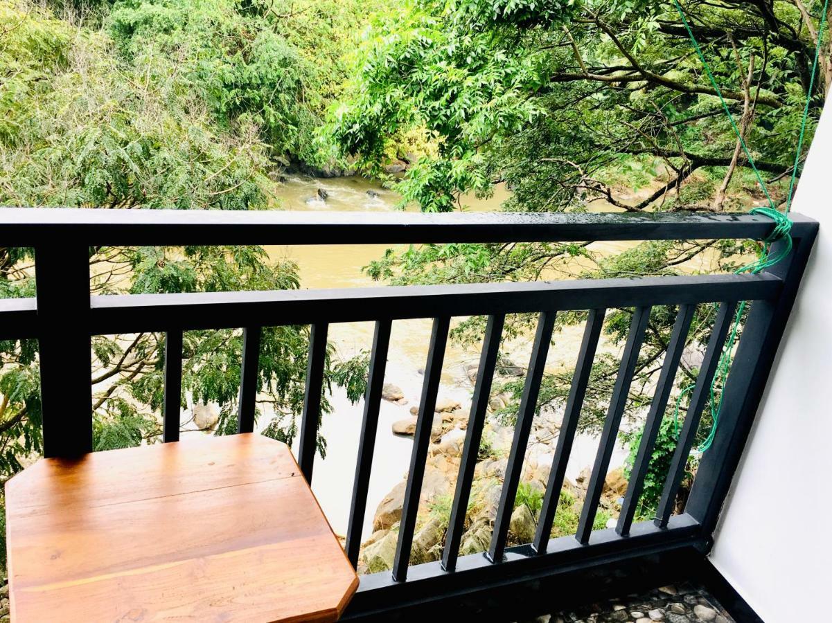 קנדי Jenushi Homestay מראה חיצוני תמונה
