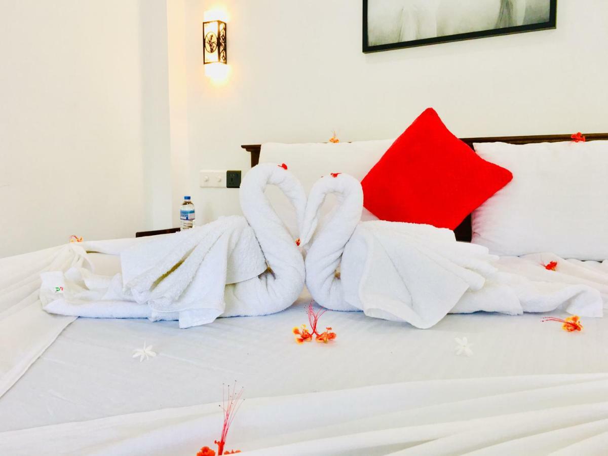 קנדי Jenushi Homestay מראה חיצוני תמונה