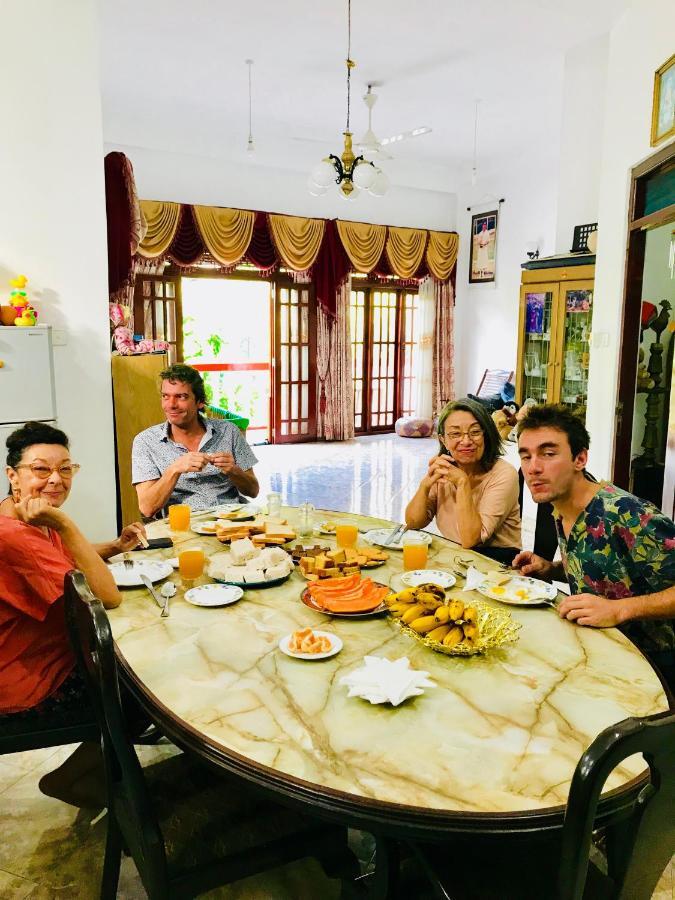 קנדי Jenushi Homestay מראה חיצוני תמונה